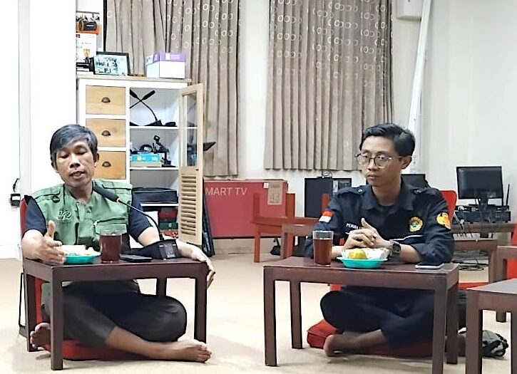 Atus Syahbudin saat memberikan arahan rapat koordinasi akrab muda