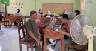 Proses Screening Riwayat Kesehatan oleh Nakes Puskesmas Wates