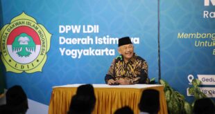 KH Chriswanto Santoso saat Memberikan Sambutan dan Motivasi pada Peserta Rakorwil DPW LDII 2025