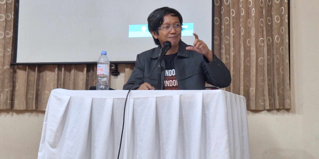 Ketua Wanhat DPW LDII DIY Ardito Bhinadi saat menutup pelatihan jurnalistik mahir dasar
