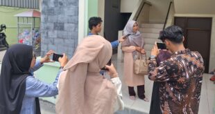 Sesi Latihan Wawancara dalam Pelatihan Videografi Jurnalistik