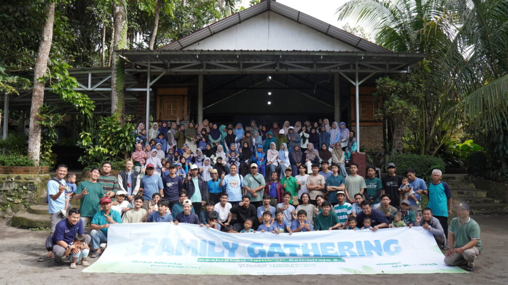 MDT Baiturroyyan dalam kegiatan Family Gathering untuk memperingati Hari Pahlawan Nasional 2025