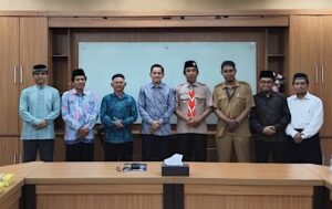 Foto Bersama usai Audiensi LDII DIY dengan Anggota DPD RI Dapil Yogyakarta Ahmad Syauqi Soeratno pada Senin 15 Desember