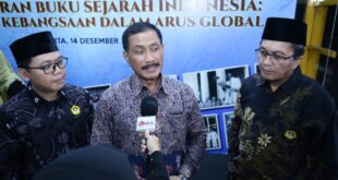 Ketua DPP LDII sekaligus Guru Besar Ilmu Sejarah Universitas Diponegoro, Singgih Tri Sulistiyono ditunjuk Fadli Zon sebagai Penasihat Menteri Bidang Pelestarian Sejarah dan Pengembangan Budaya Kemaritiman. Foto LINES