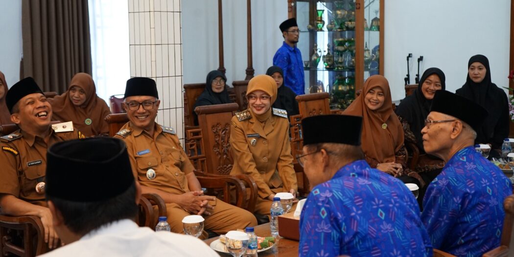 Rombongan Wali Kota Kediri melaksanakan kunjungan silaturahim ke Pondok Pesantren Wali Barokah